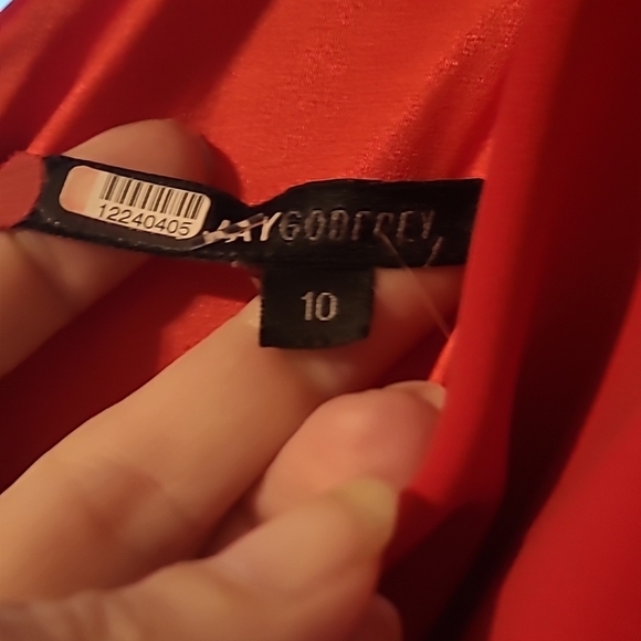 JayGodfrey Elegant Red Sleeveless Jumpsuit - Picture 2 of 5